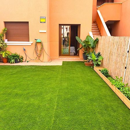 Espacioso Apartamento Con Preciosos Jardines Y Bbq イスラ・プラナ エクステリア 写真