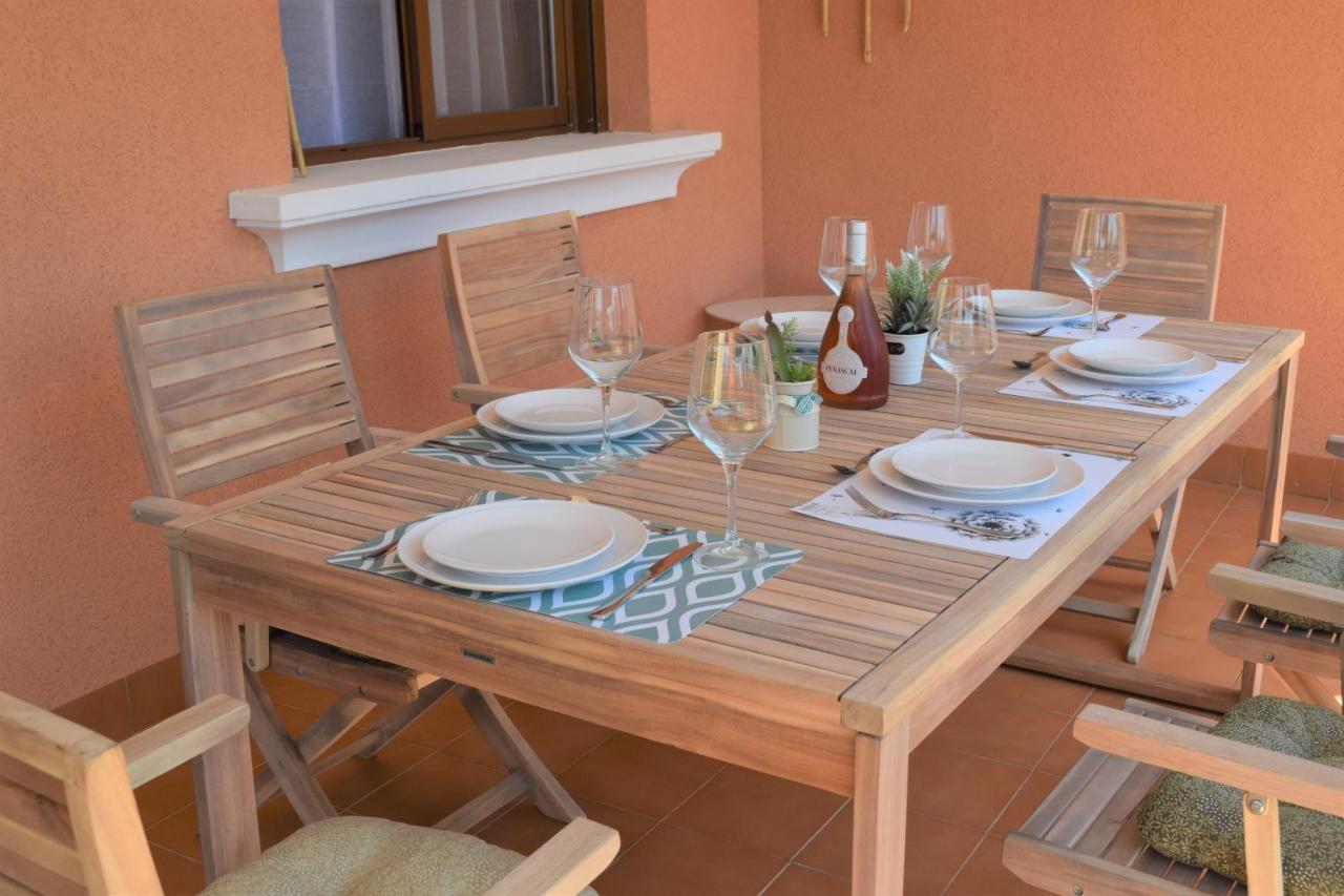Espacioso Apartamento Con Preciosos Jardines Y Bbq イスラ・プラナ エクステリア 写真