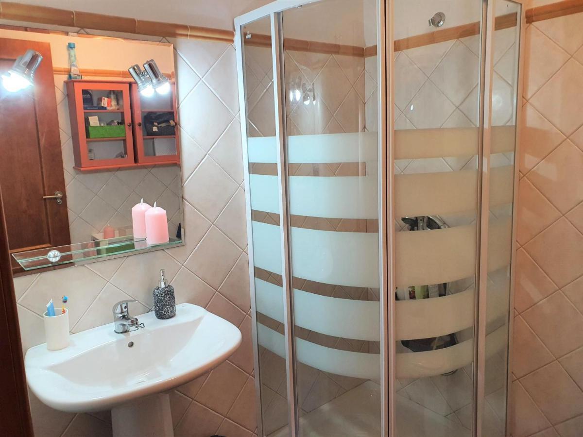Espacioso Apartamento Con Preciosos Jardines Y Bbq イスラ・プラナ エクステリア 写真