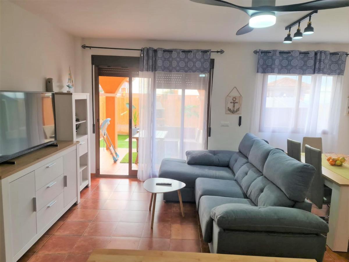 Espacioso Apartamento Con Preciosos Jardines Y Bbq イスラ・プラナ エクステリア 写真