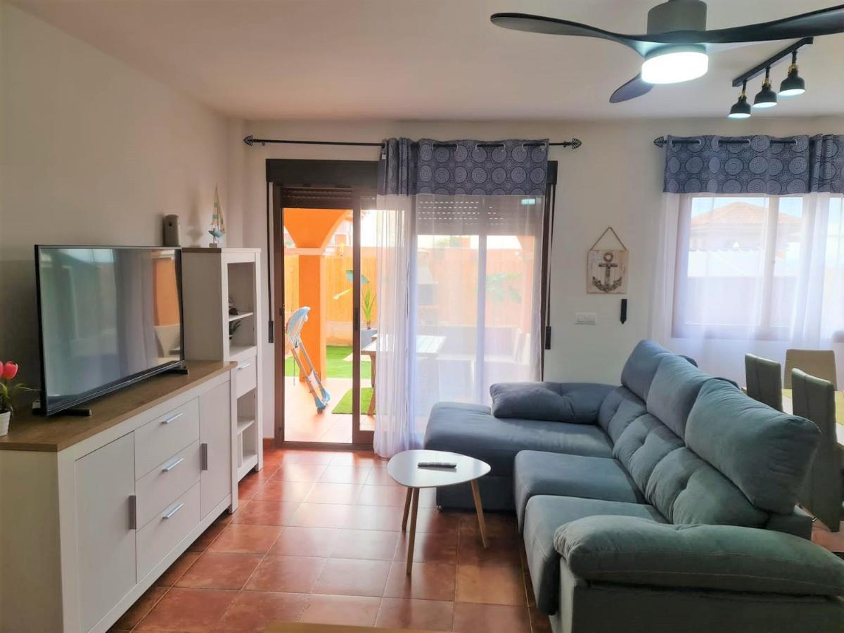 Espacioso Apartamento Con Preciosos Jardines Y Bbq イスラ・プラナ エクステリア 写真
