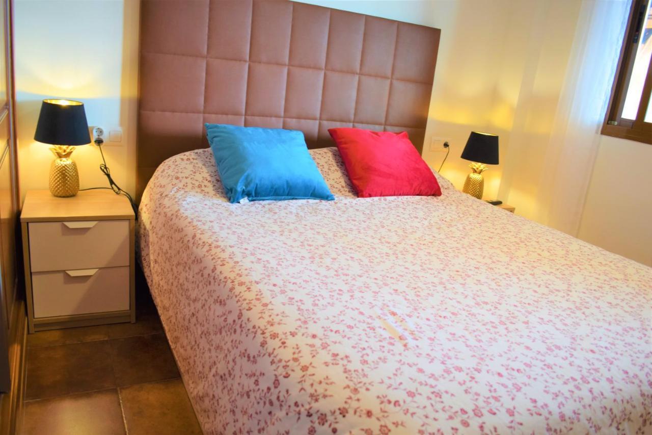 Espacioso Apartamento Con Preciosos Jardines Y Bbq イスラ・プラナ エクステリア 写真