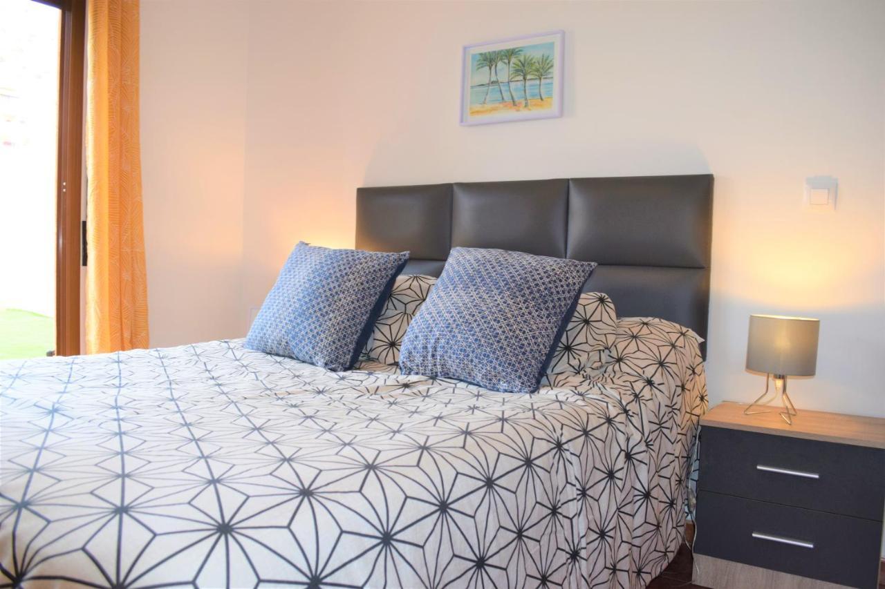 Espacioso Apartamento Con Preciosos Jardines Y Bbq イスラ・プラナ エクステリア 写真