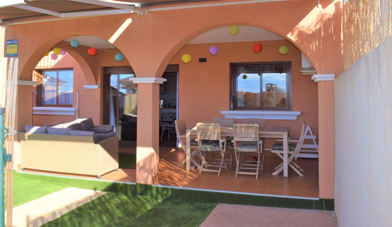 Espacioso Apartamento Con Preciosos Jardines Y Bbq イスラ・プラナ エクステリア 写真