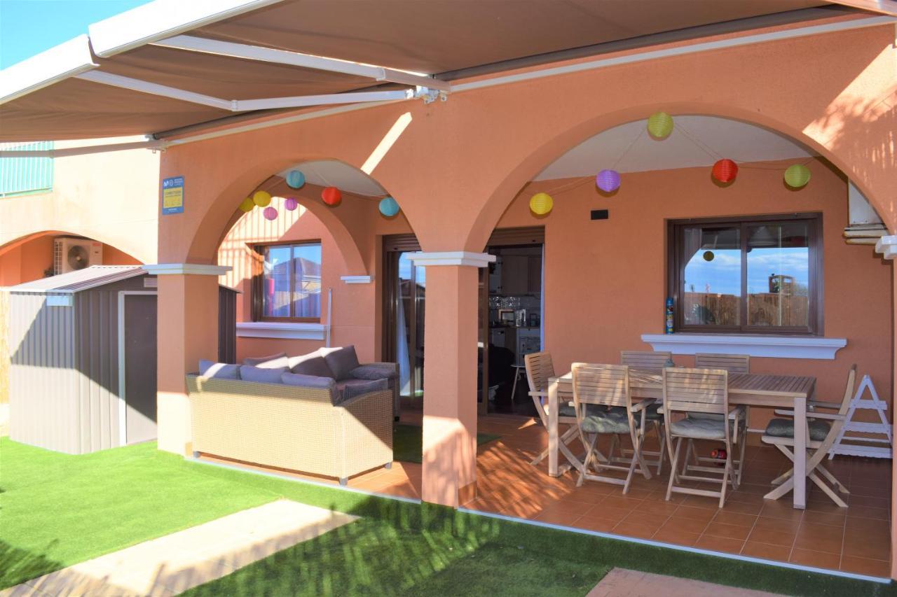 Espacioso Apartamento Con Preciosos Jardines Y Bbq イスラ・プラナ エクステリア 写真