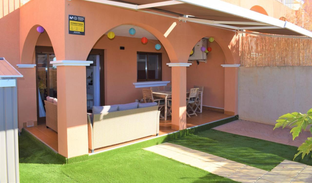 Espacioso Apartamento Con Preciosos Jardines Y Bbq イスラ・プラナ エクステリア 写真