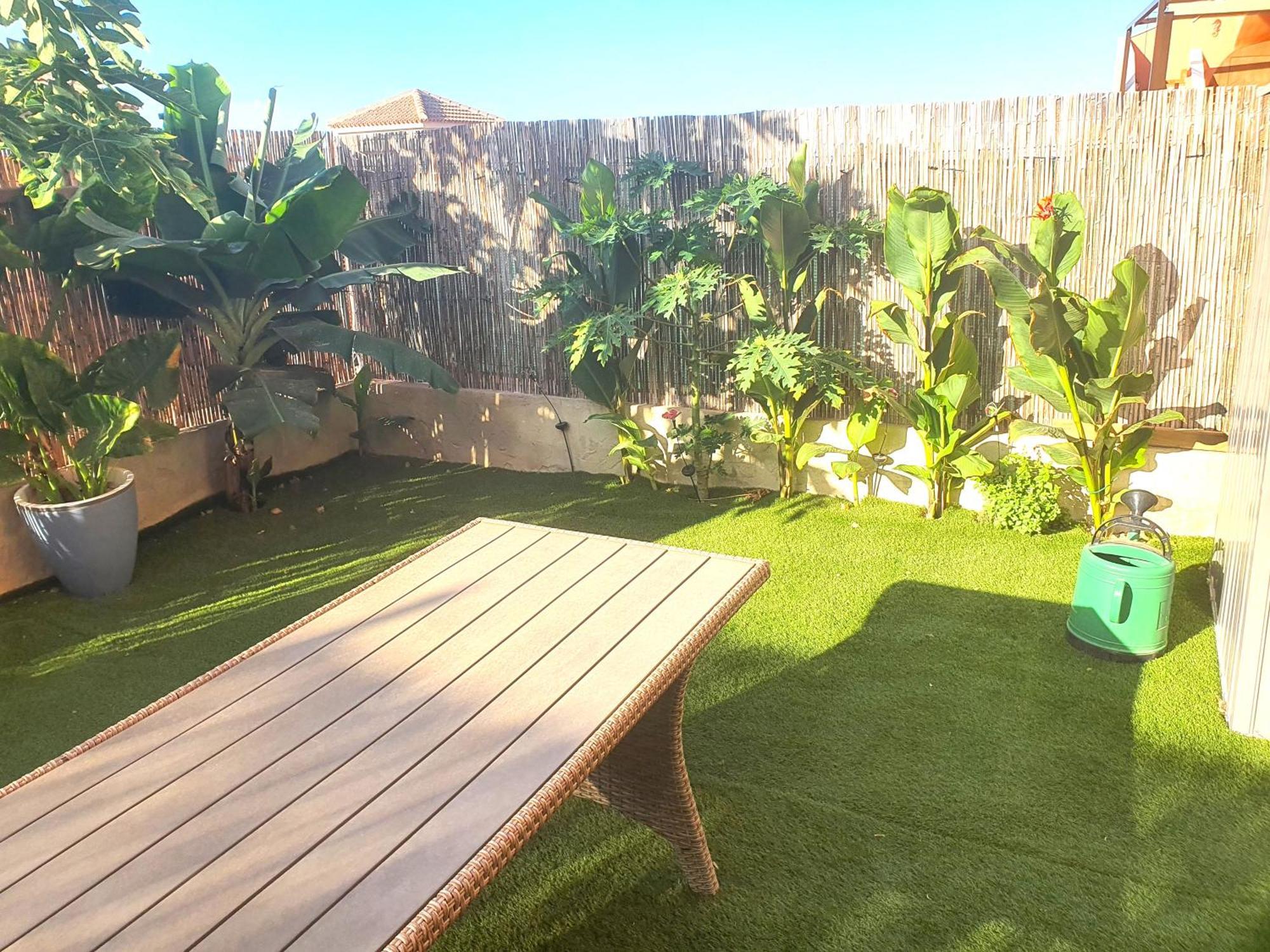Espacioso Apartamento Con Preciosos Jardines Y Bbq イスラ・プラナ エクステリア 写真